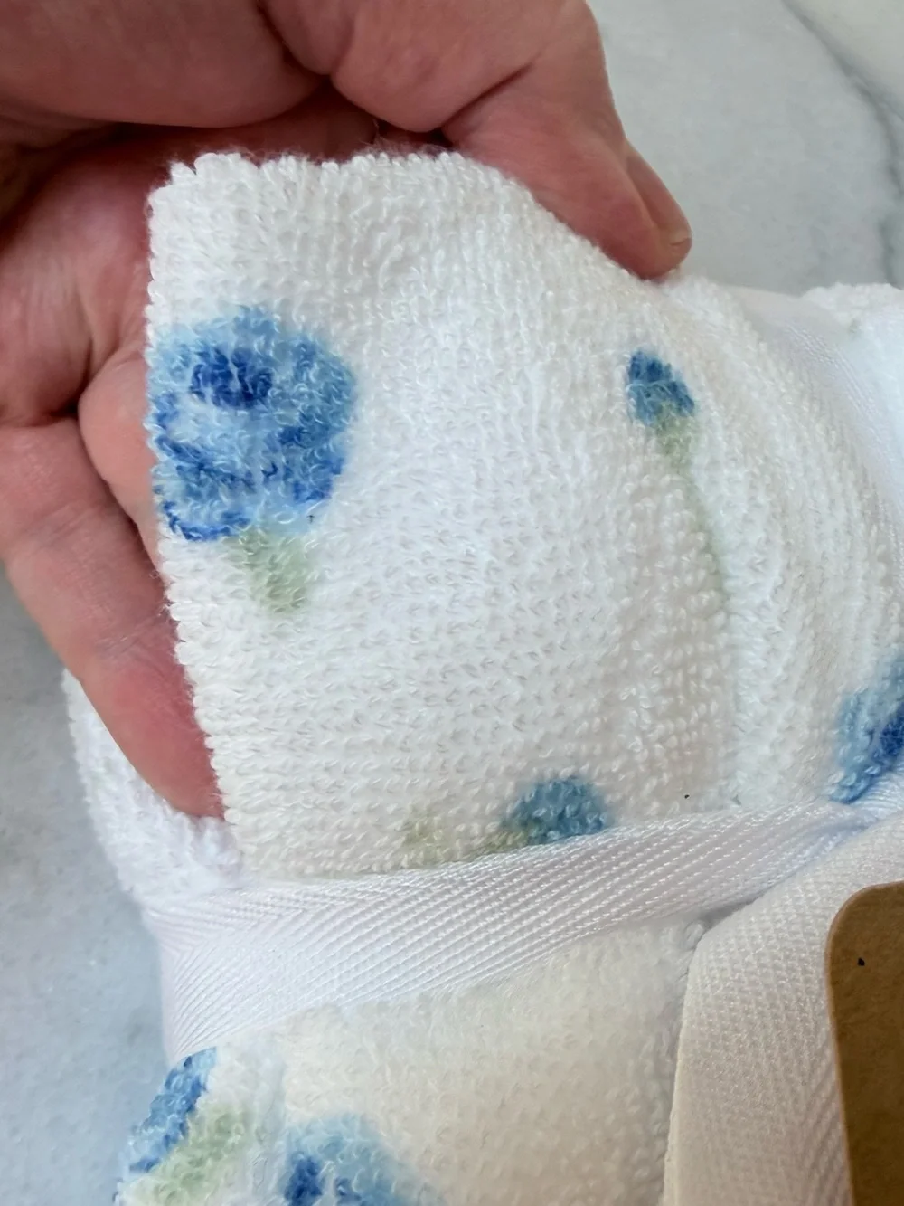 Deborah Connolly Designs Floral Wash Cloth Set of 4- White & Blue roses